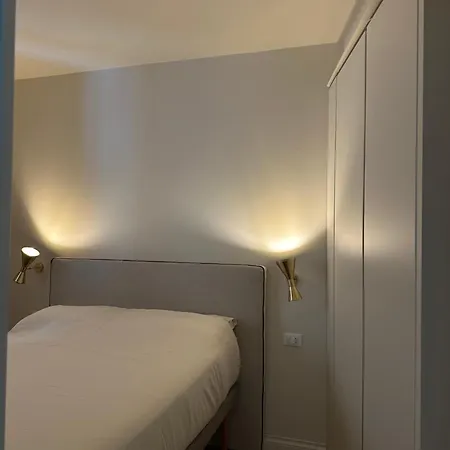 Old Town - Duomo Luxury Boutique